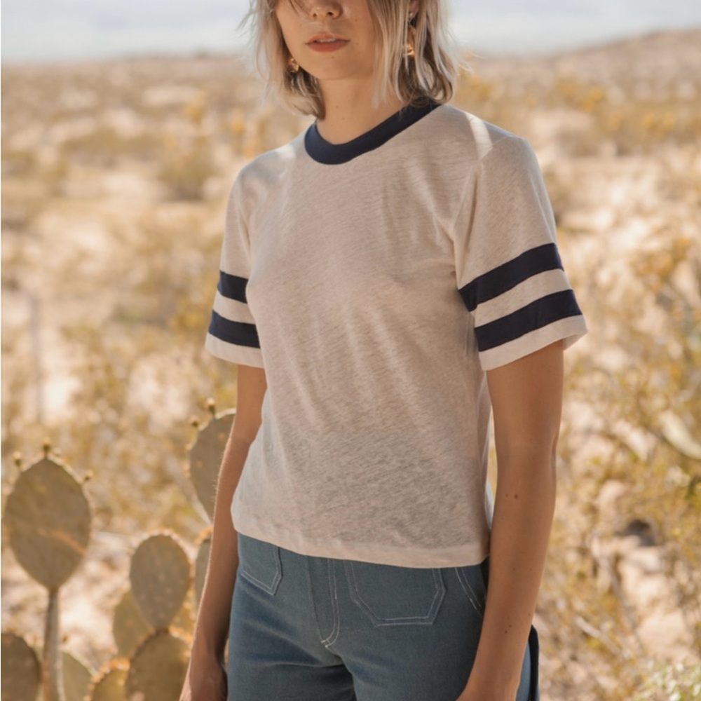 Lykke Wullf Farrah Ringer Tee shirt cream & navy size small like new